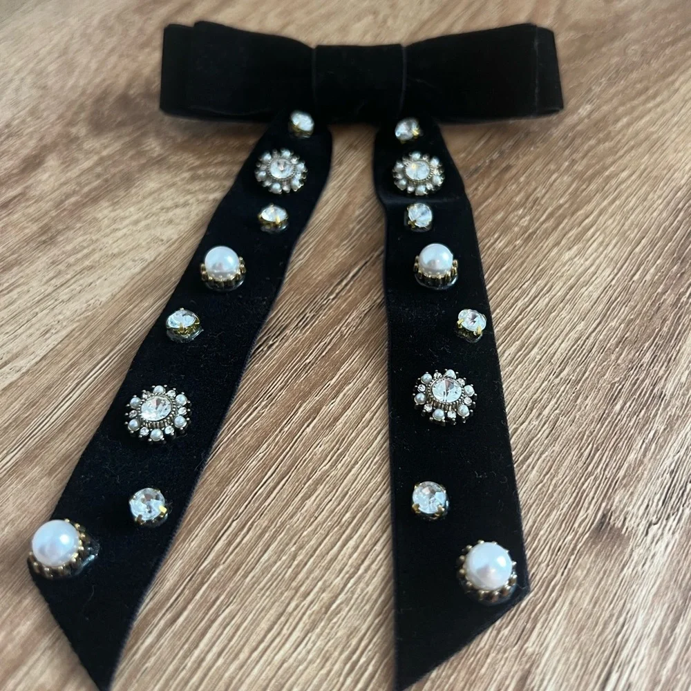 Womens‎ Retro Velvet Ribbon Bow Tie brooch Necktie Rhinestone Preppy Neck Tie